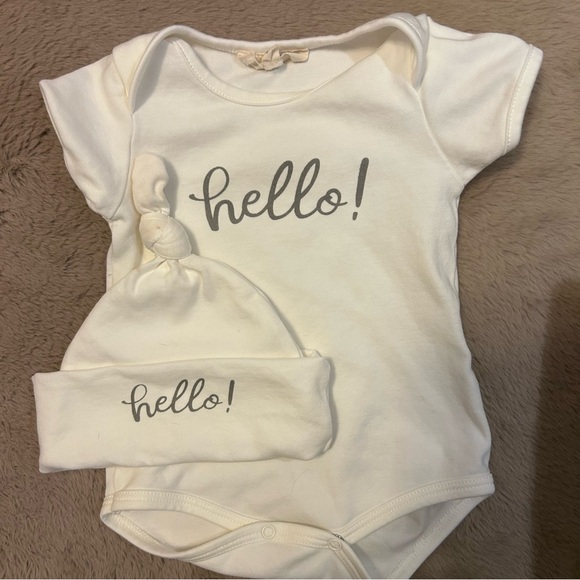 Magnolia Baby Other - Charming Cream Bodysuit and Hat Set